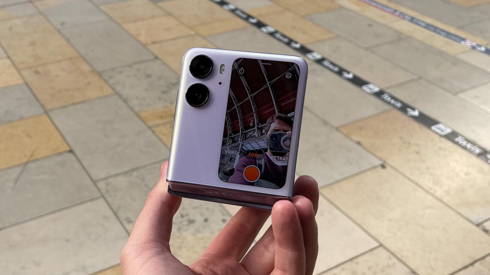 OPPO Find N2 Flip