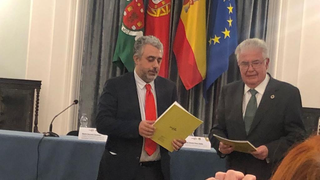 Los presidentes de las Federaciones: Aires Manuel Santos Carvalho, por la parte portuguesa; y, Alberto Guerrero Fernández, por la parte española.