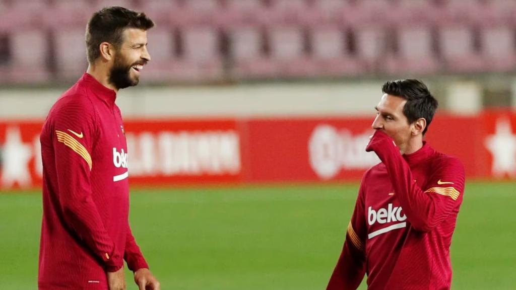 Piqué y Messi, entrenando con el Barça