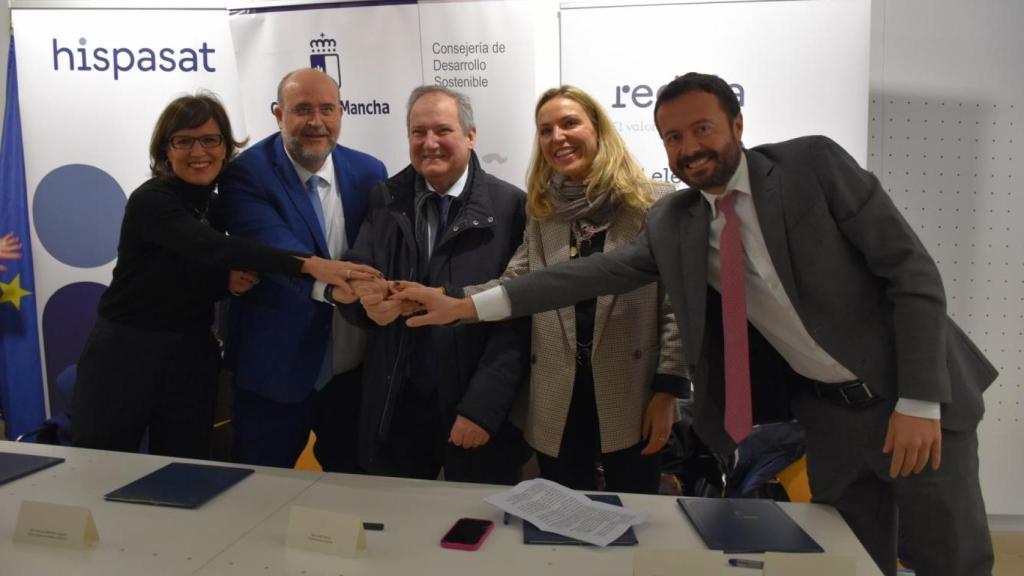 Castilla-La Mancha y Red Eléctrica llevan internet a coste cero a las pedanías de Sigüenza