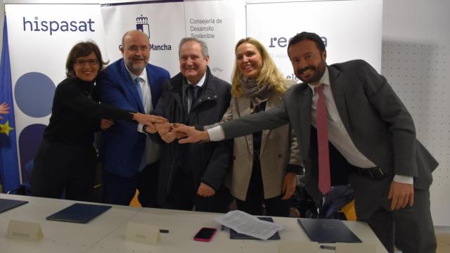 Castilla-La Mancha y Red Eléctrica llevan internet a coste cero a las pedanías de Sigüenza