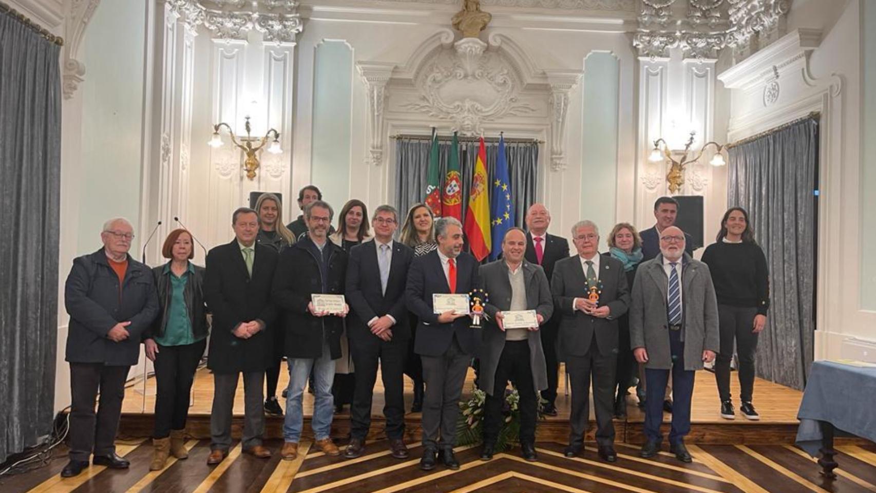 Foto de familia del 1er Encuentro Internacional Transfronterizo de Ciudadanía Activa por los Valores de la UNESCO