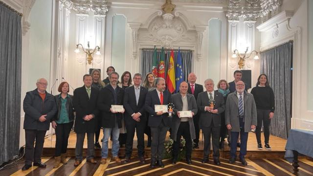 Foto de familia del 1er Encuentro  Internacional Transfronterizo de Ciudadanía Activa por  los Valores de la UNESCO