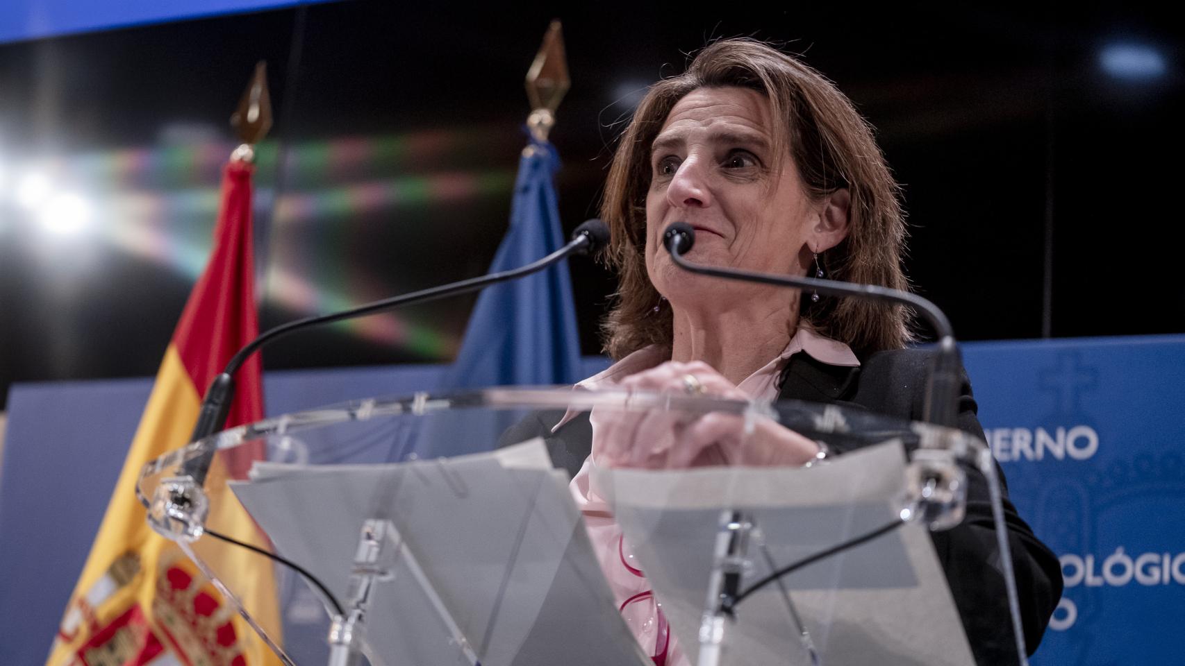 La vicepresidenta tercera y ministra para la Transición Ecológica, Teresa Ribera, en una rueda de prensa.