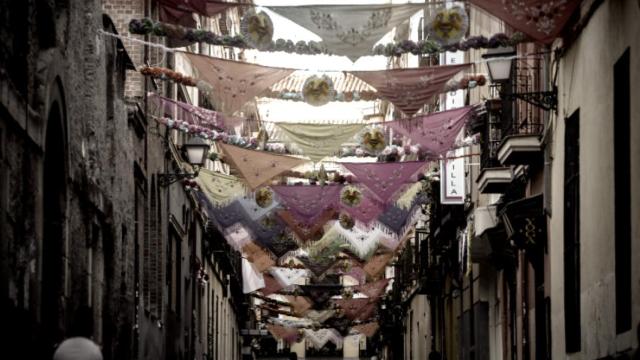 Verbena de las Vistillas: Lobato copia a Ayuso y pide bajar impuestos