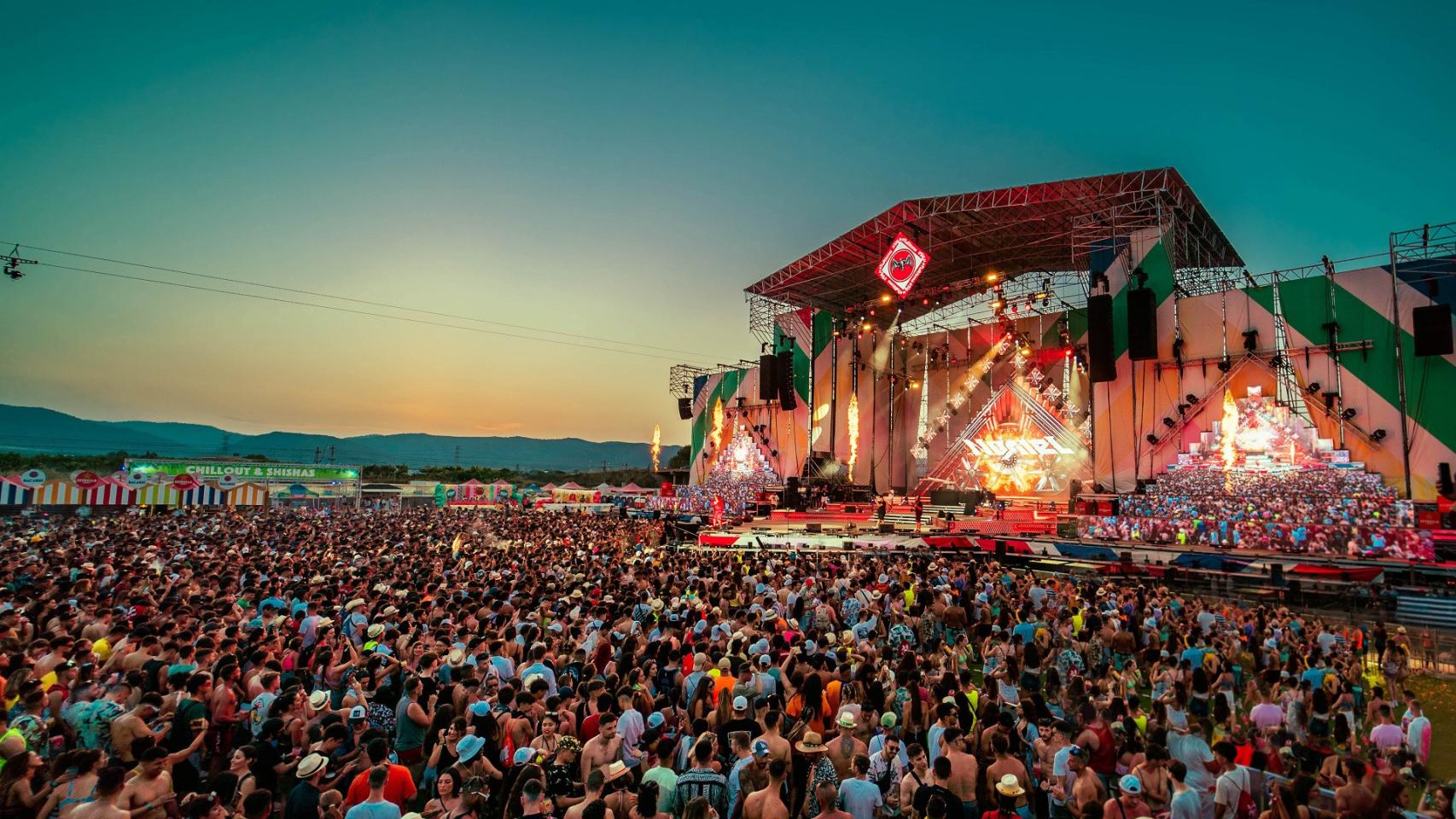 Reggaeton Beach Festival.