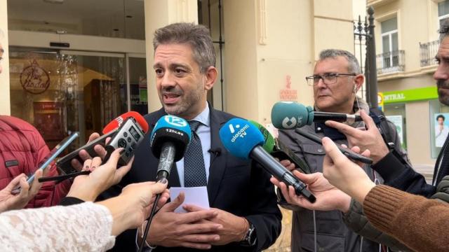 El portavoz de Sanidad del PP en las Cortes, José Juan Zaplana.