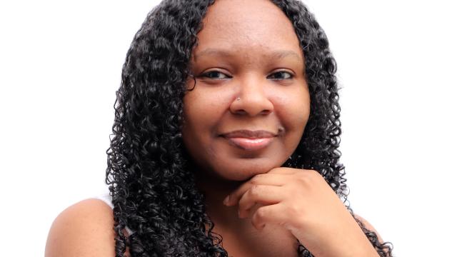 Esther Pineda, la teórica que acuñó el concepto de 'violencia estética'