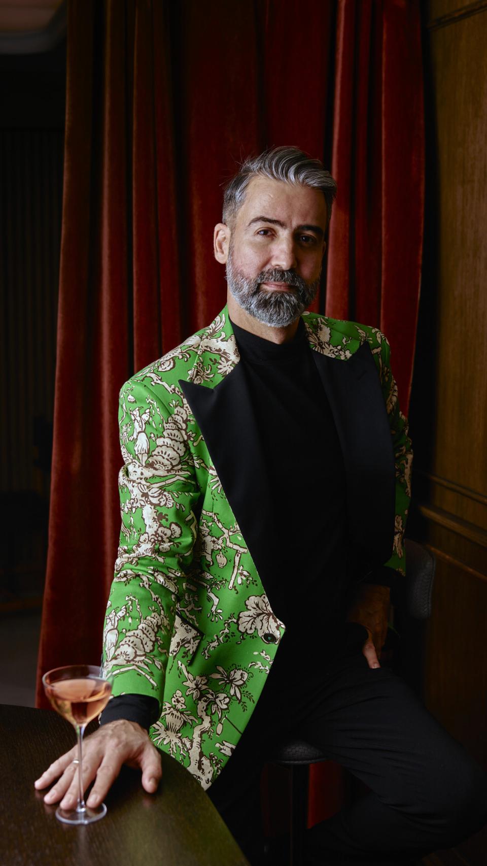 El bartender Miguel Pérez.