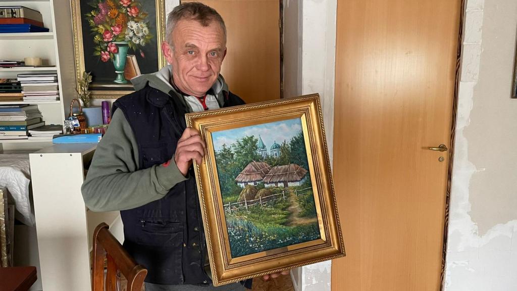 Volodmir trajo a su familia tras el inicio de la guerra. Han tenido que regresar para reincorporarse al trabajo.