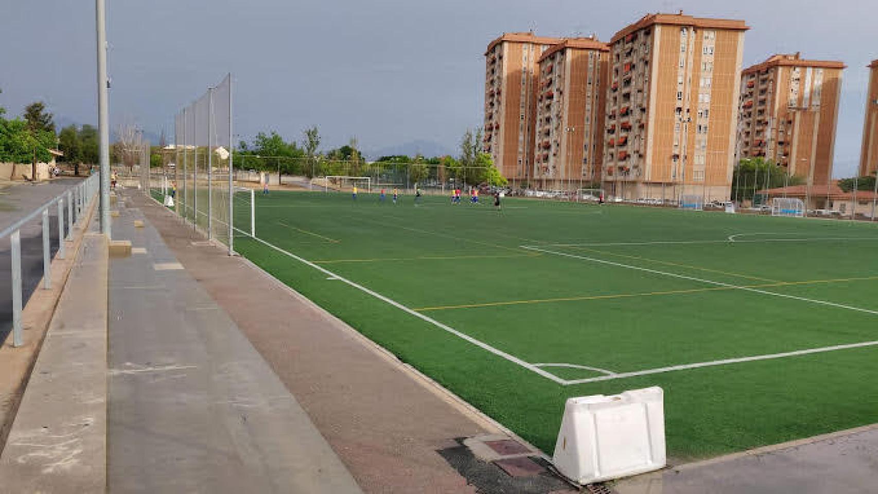 Las nuevas instalaciones deportivas estarán junto al actual pabellón de la calle Penáguila.
