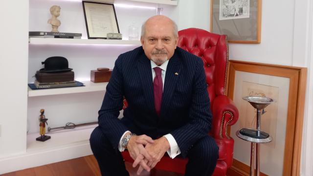 El político y abogado peruano, Pedro Cateriano.