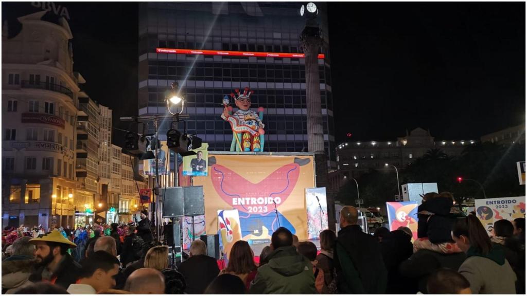 Dios Momo en el Obelisco de A Coruña, en una foto de archivo.