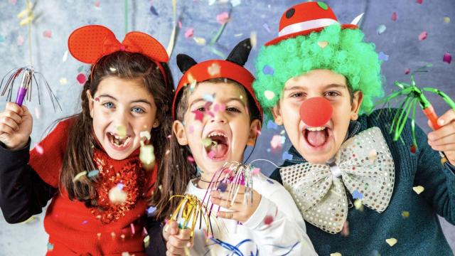 Desfile de disfraces y espectáculo de magia en el CC Los Rosales de A Coruña