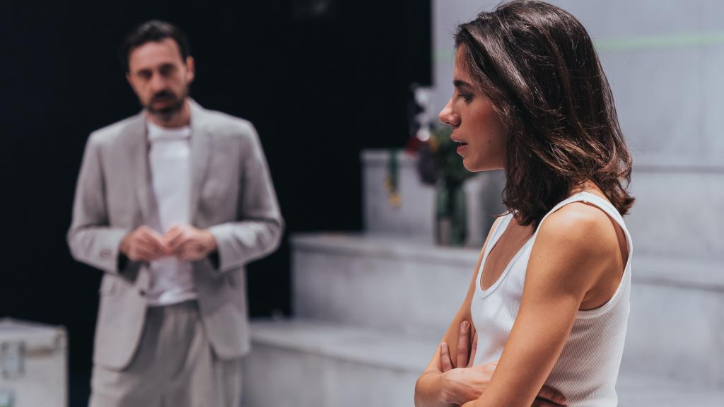 Israel Elejalde y Natalia Huarte en 'Los pálidos'. Foto: Luz Soria