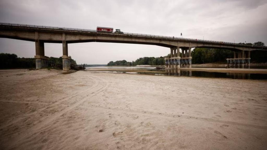El lecho del río Po durante el pasado verano.