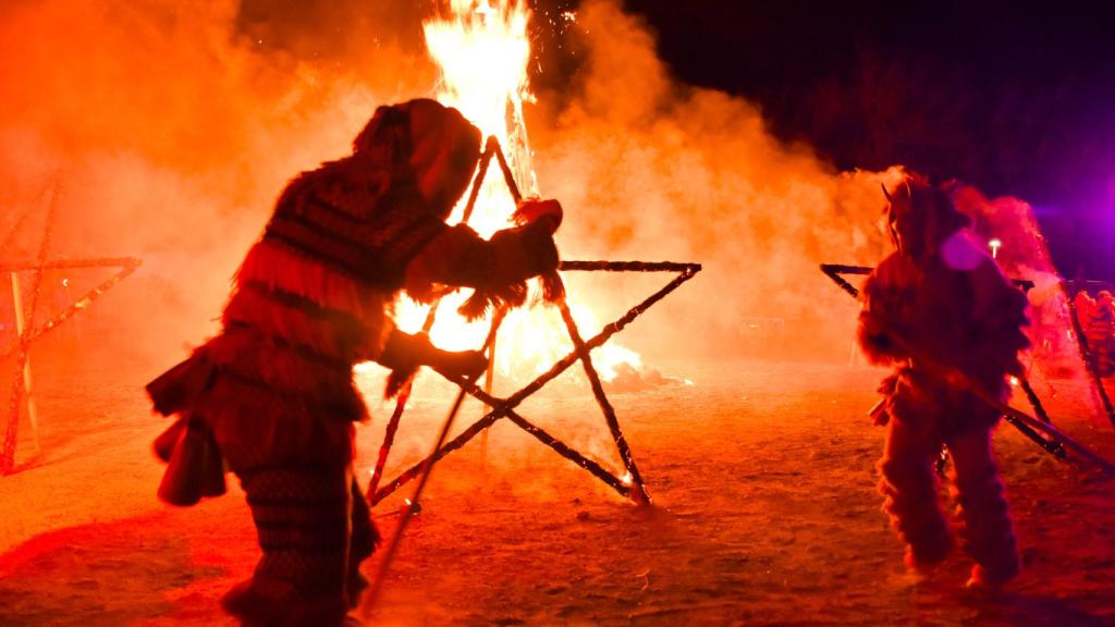 Desfile de máscaras con la quema del Mascareto en Braganza 2023