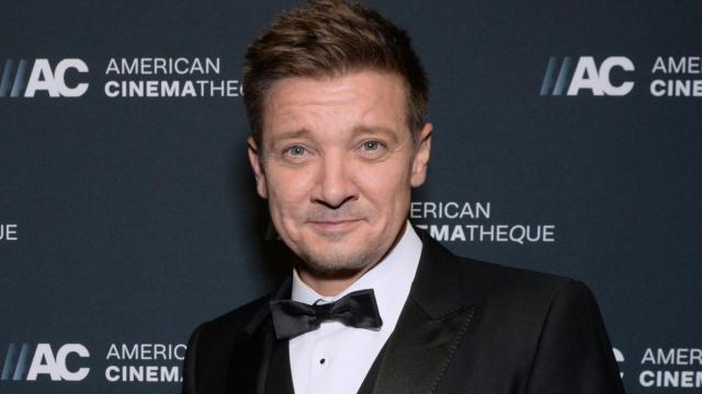 Jeremy Renner publica una imagen impactante sobre su recuperación tras el accidente