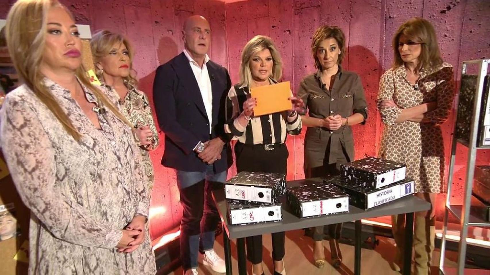 'Sálvame' destapa un amor secreto entre Maradona y una importante celebrity española