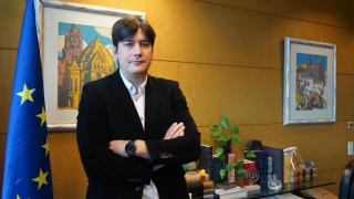 Borja Sánchez, consejero de Ciencia, Innovación y Universidad de Asturias, en su despacho.