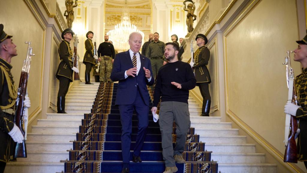 Joe Biden visita Kiev