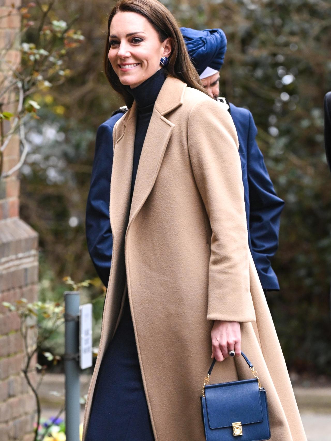 La princesa de Gales con un estilo 'working girl'.
