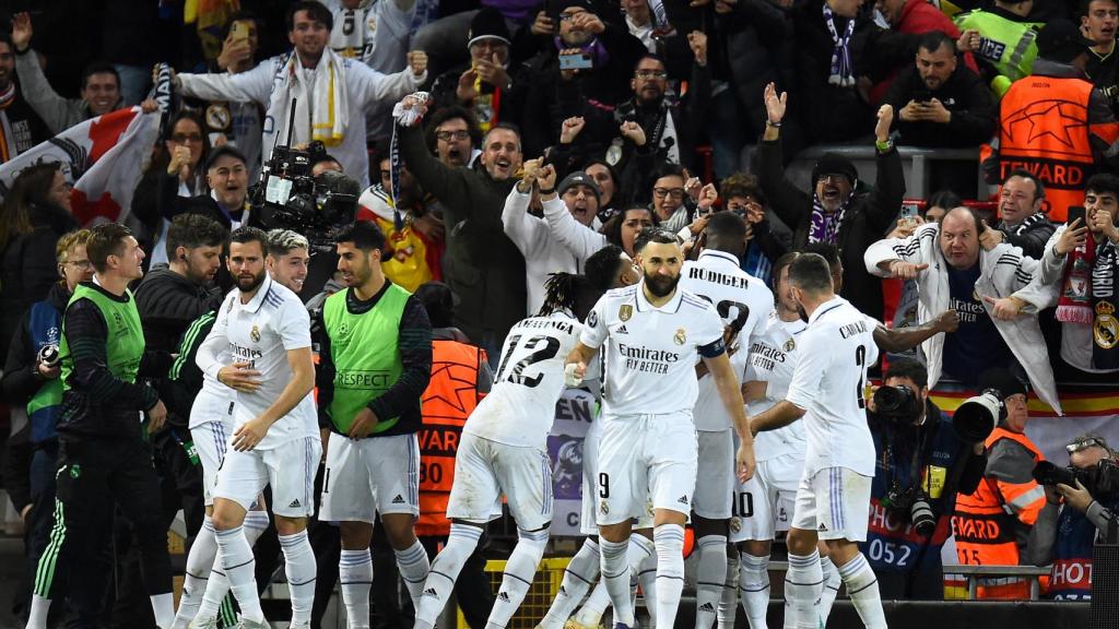Piña de celebración del Real Madrid.