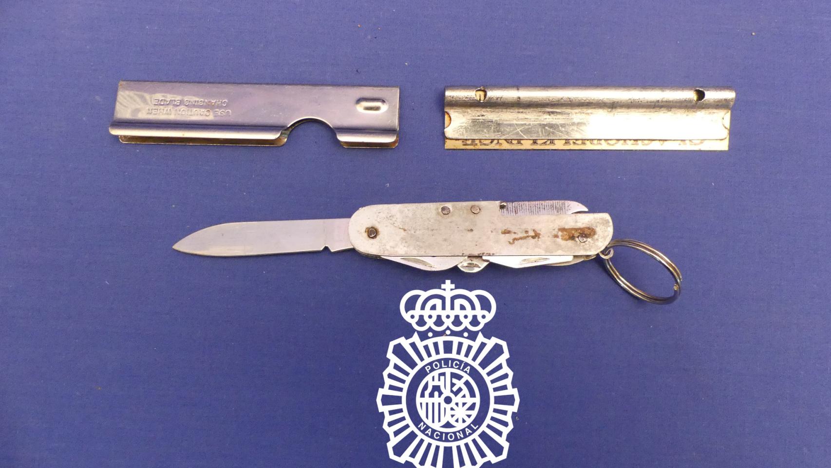 Armas y objetos con los que intimidaba a la víctimas