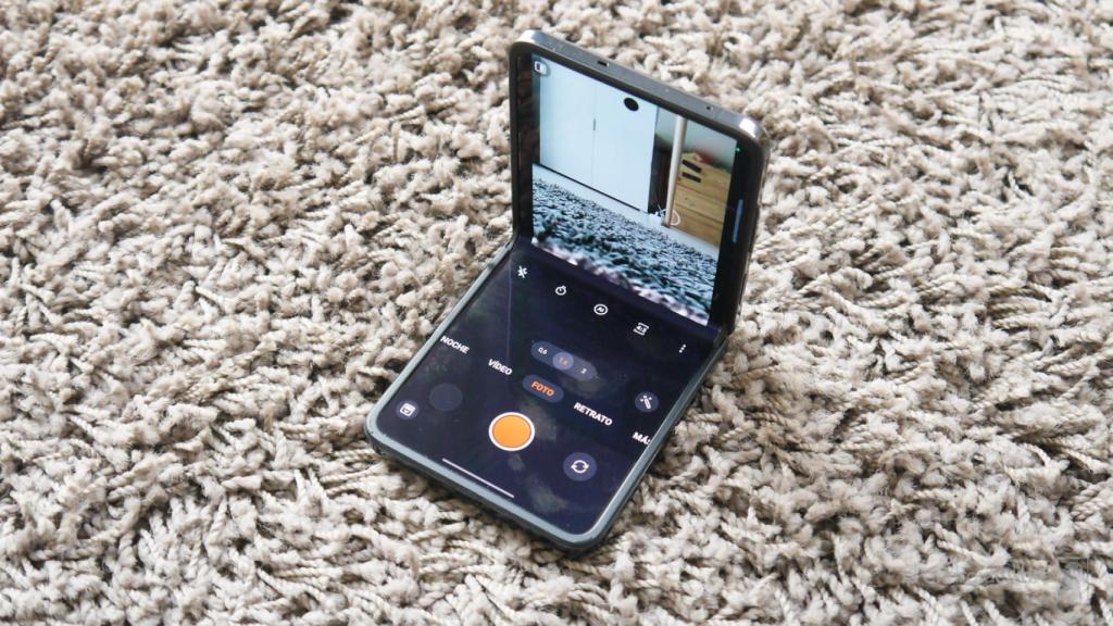 OPPO Find N2 Flip