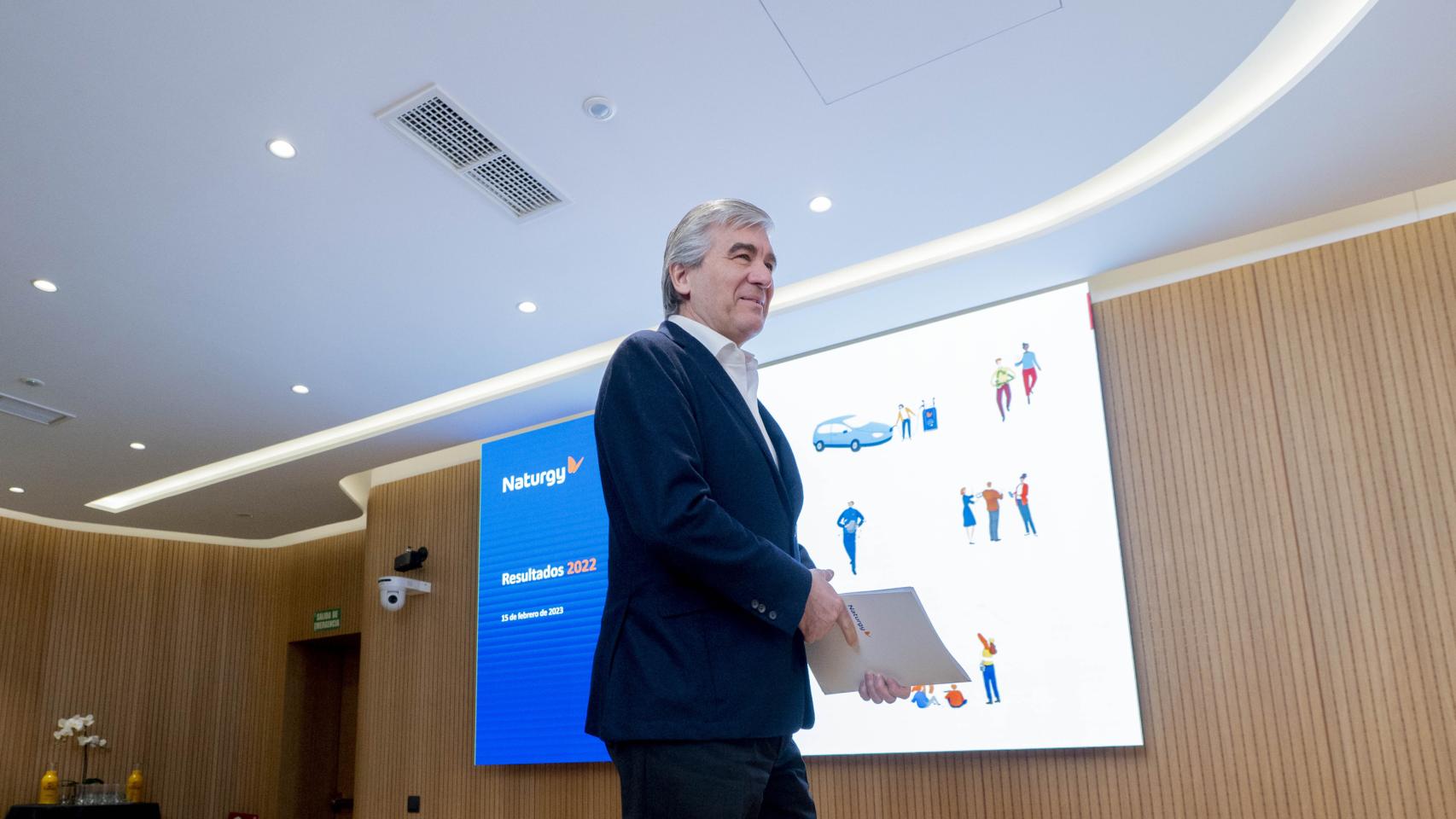 El presidente de Naturgy, Francisco Reynés, llega a una rueda de prensa de presentación de los resultados de Naturgy correspondientes al ejercicio 2022, en la sede de la compañía.