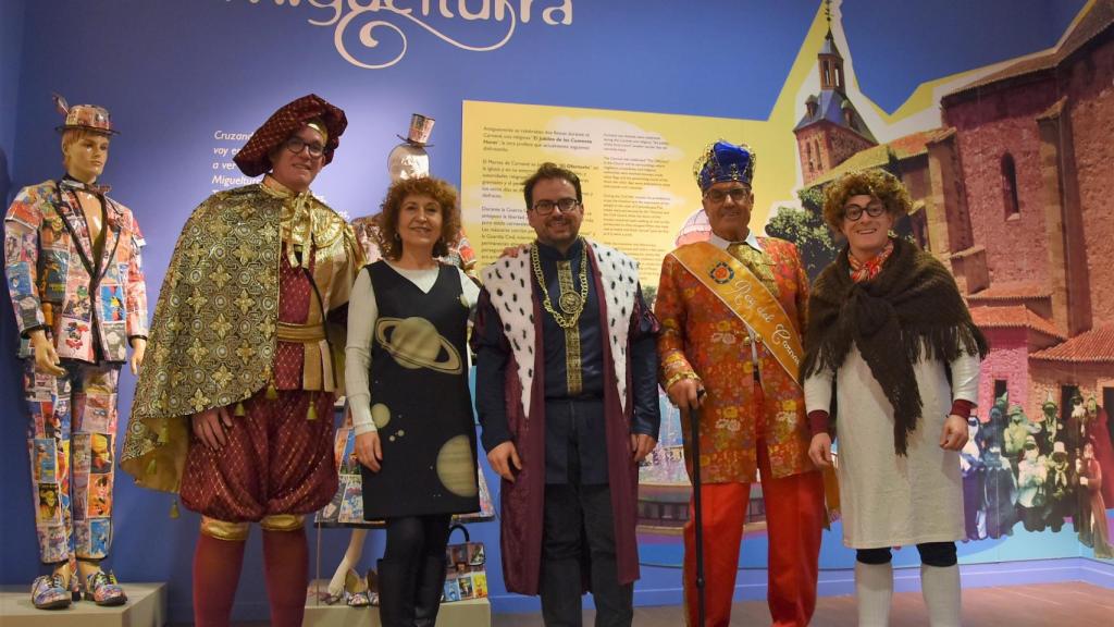 Raúl Domínguez, Laura Arriaga, Javier Ruiz, Serafín Delgado y Diego Rodríguez, de izquierda a derecha.