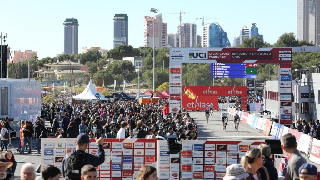 Público congregado para ver la prueba.
