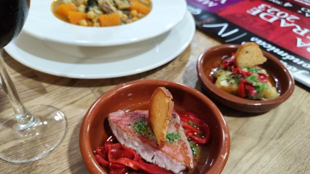 Varios platos típicos de la Semana Santa en Alicante.