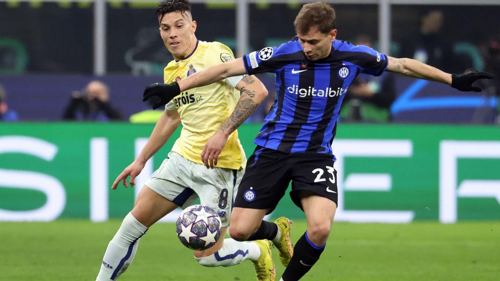 Un lance del encuentro en el Inter y el Oporto en San Siro.
