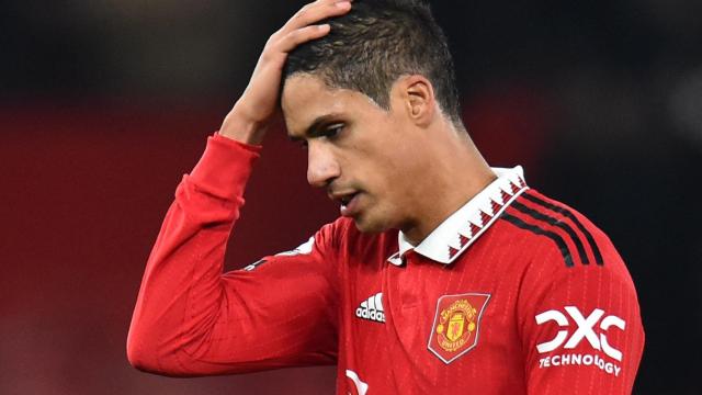 Raphaël Varane, durante un partido del Manchester United de la temporada 2022/2023