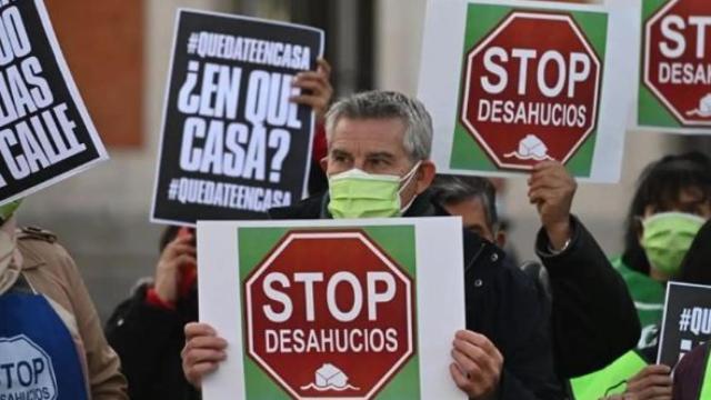 Protesta contra un desahucio en el barrio madrileño de Carabanchel en enero de 2022./