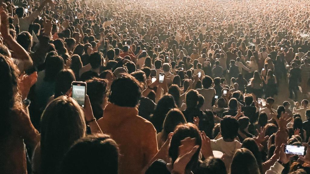 Móviles en un concierto