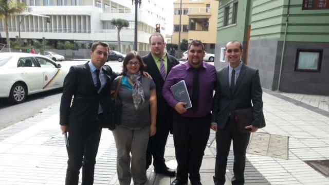 El equipo de Ciber Protecter, que investiga y certifica casos de ciberacoso. En el centro, Pablo Duchament.