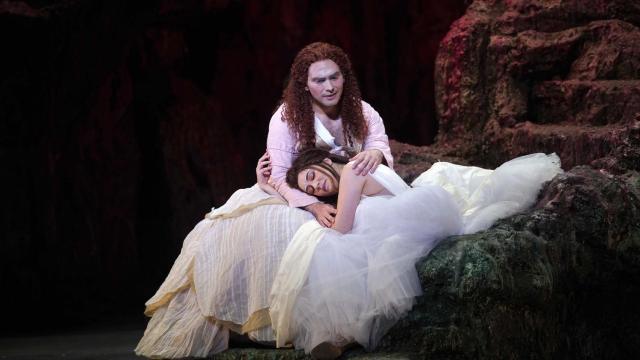 De la pandemia a la normalidad: La travesía de ‘Aquiles en Esciros’, en el Teatro Real