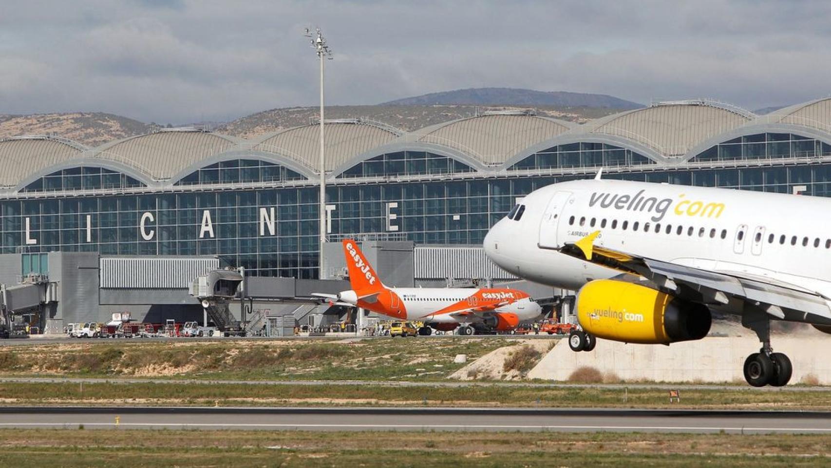 El aeropuerto de Alicante-Elche, ubicado en la partida ilicitana de El Altet, en imagen de archivo.