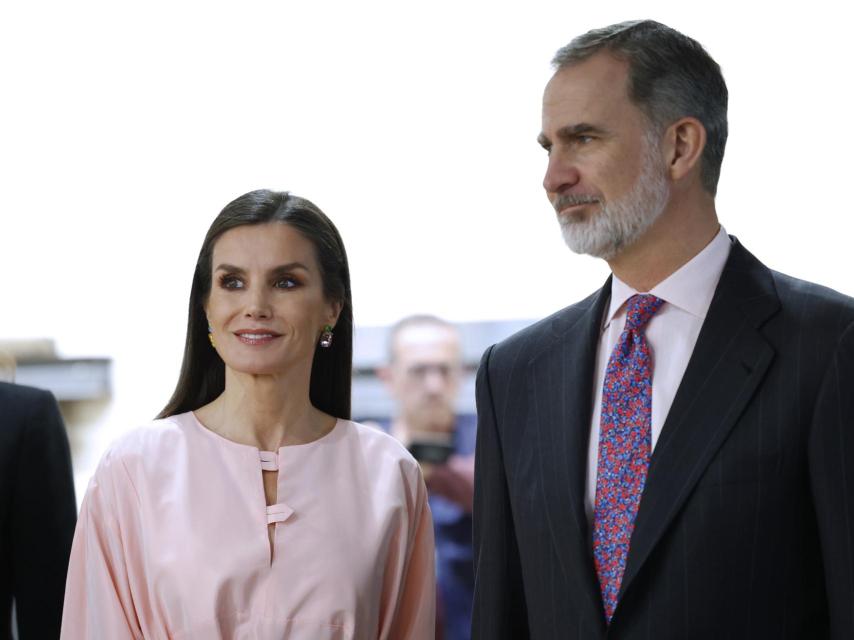 La reina Letizia, junto a Felipe VI, ha inaugurado ARCOMadrid este jueves 23 de febrero por la mañana.