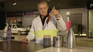 César Sallén demostrando la eficacia de Ecofire