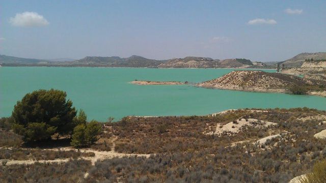 Embalse de La Pedrera, entre Orihuela y Bigastro.