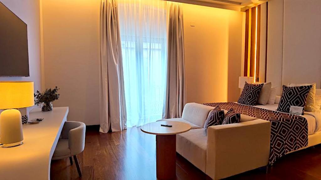 Una de las habitaciones deluxe del hotel Amérigo en Alicante.