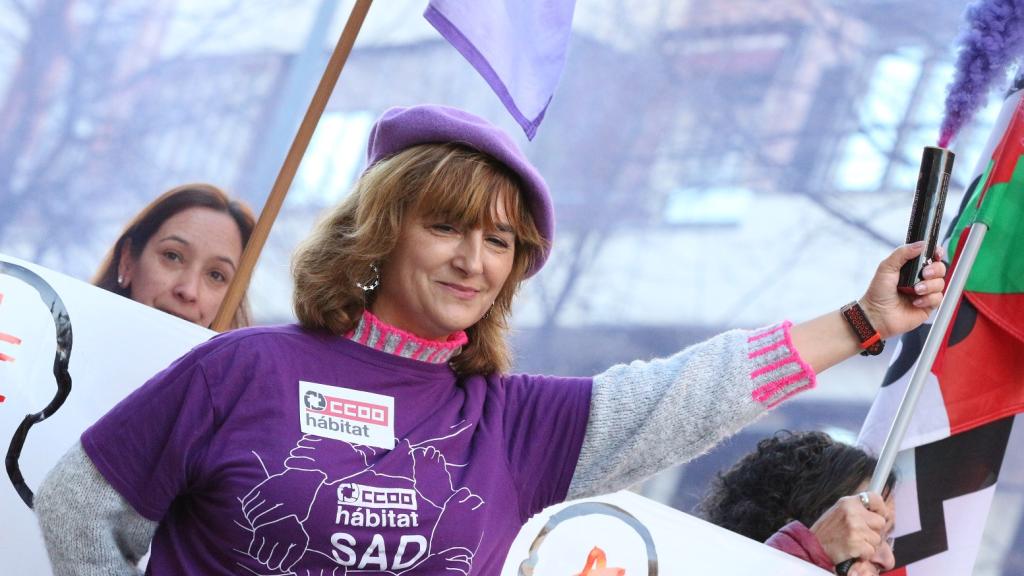 Alicia, líder de las mujeres que protestaron desnudas frente a 29 concejales en Bilbao: ¡Que nos miren!