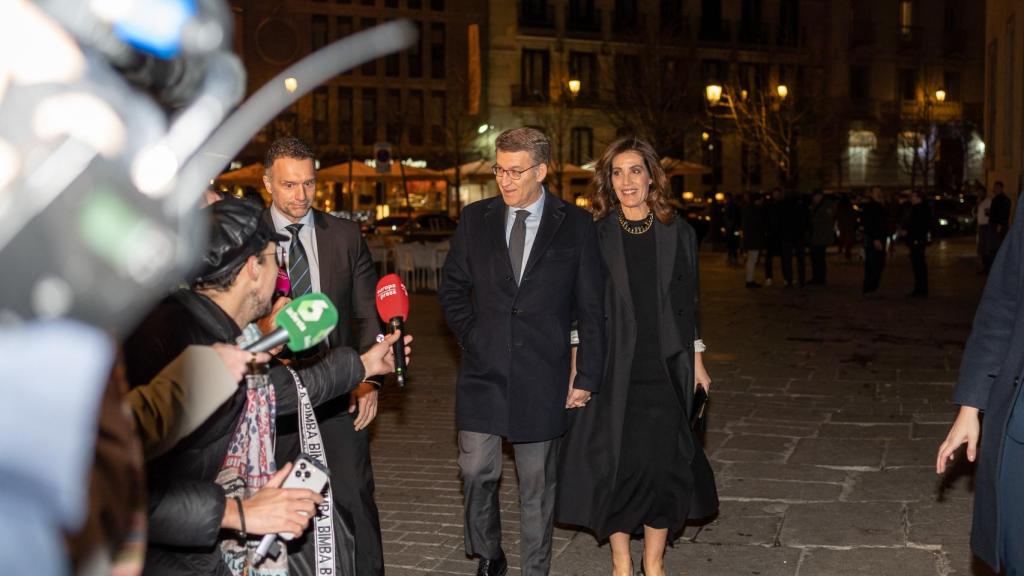 Alberto Núñez Feijóo junto con su mujer, Eva Cárdenas