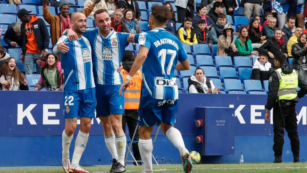 Braithwaite celebra un gol durante el Espanyol - Mallorca