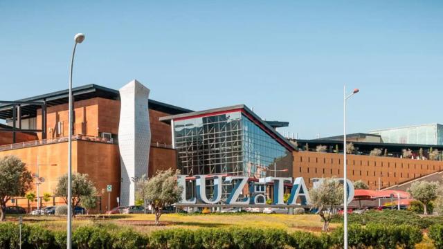 Centro comercial Luz del Tajo.