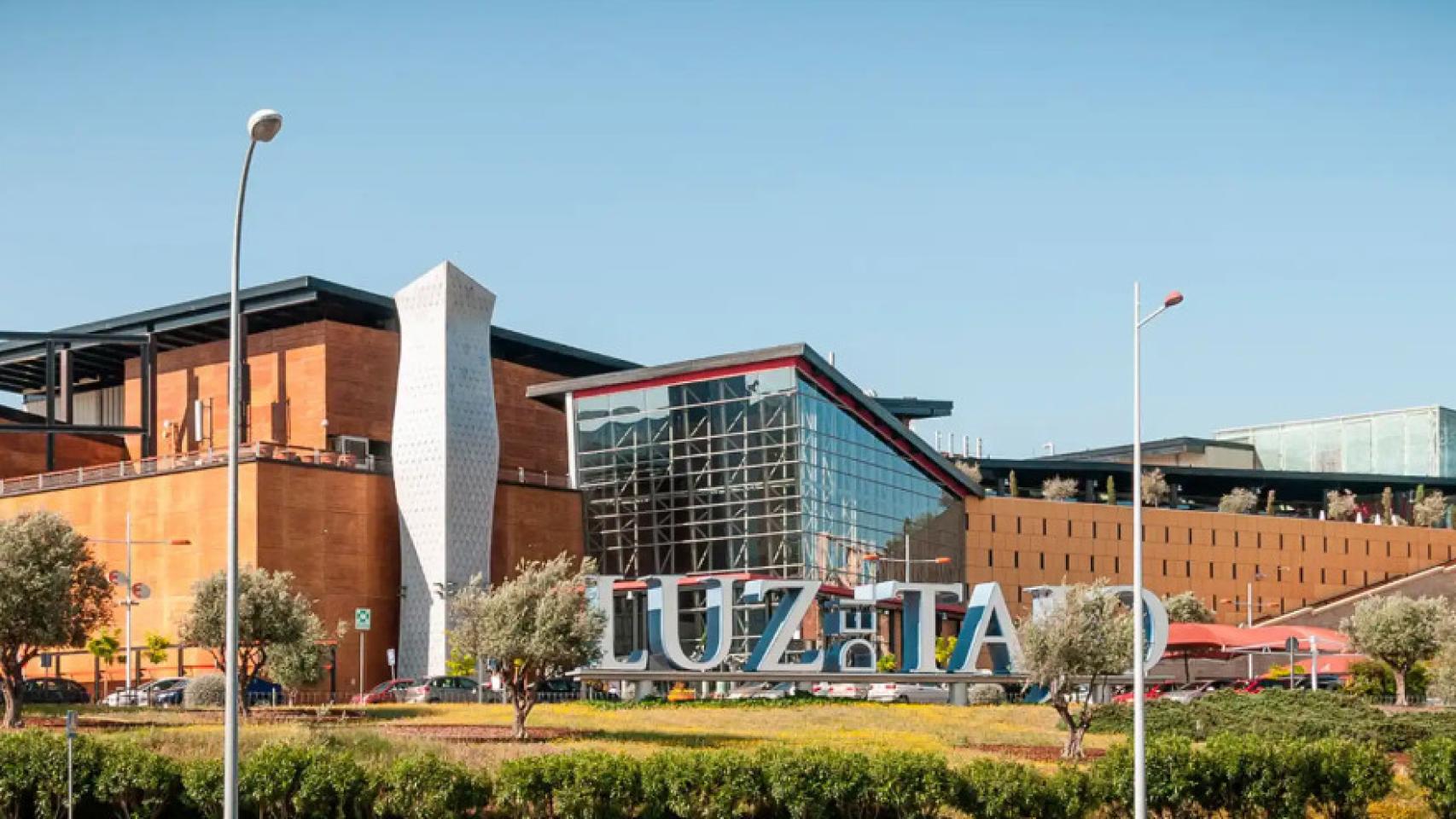 Centro comercial Luz del Tajo.