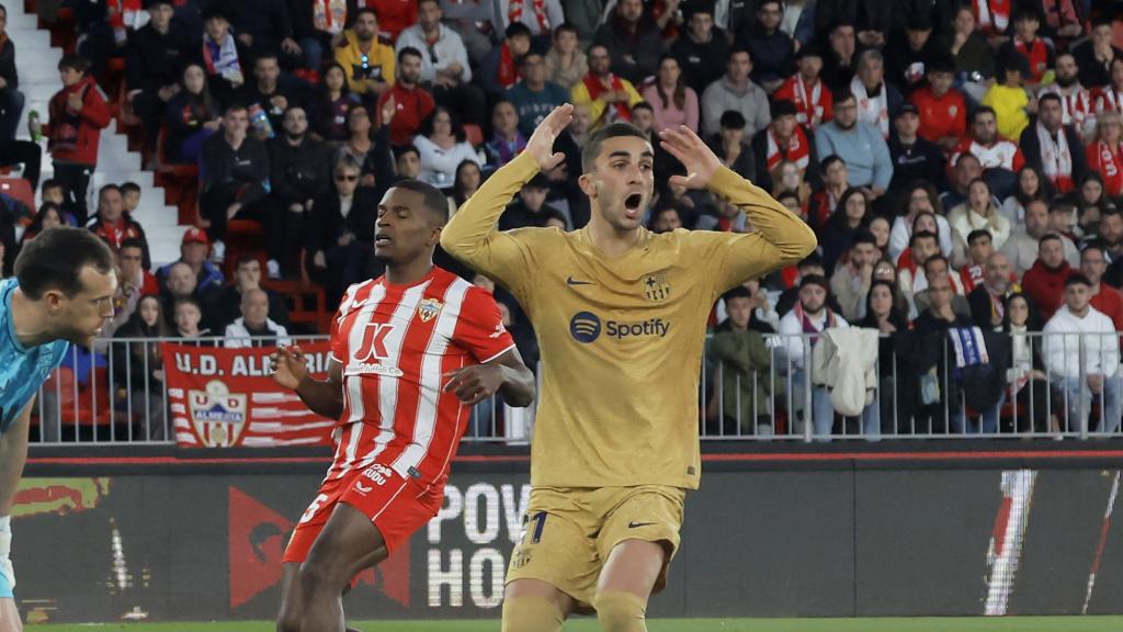 Ferran Torres se desespera tras una acción fallada.